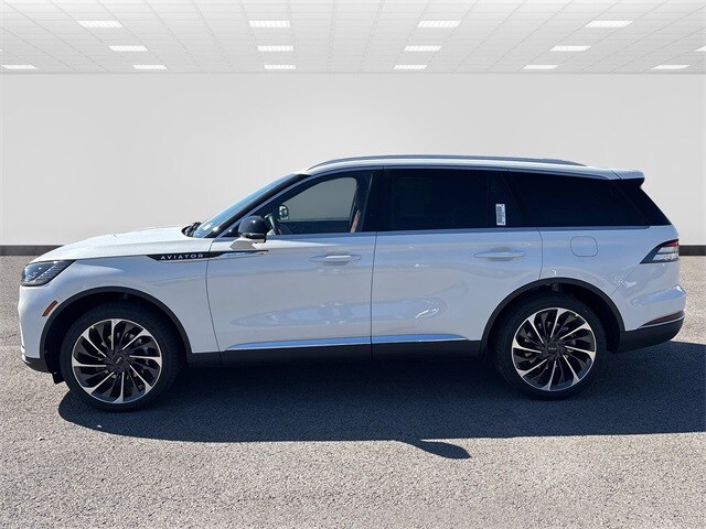 2025 Lincoln Aviator Reserve photo 4