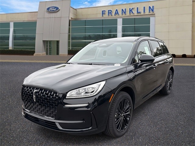 2025 Lincoln Corsair Grand Touring photo 2
