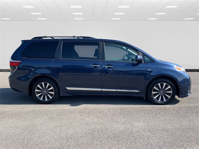 Certified 2019 Toyota Sienna XLE with VIN 5TDDZ3DC3KS222058 for sale in Franklin, TN