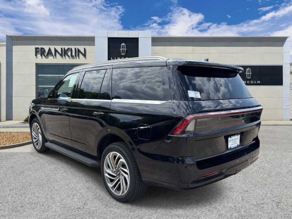 New 2026 Lincoln Navigator Premiere SUV
