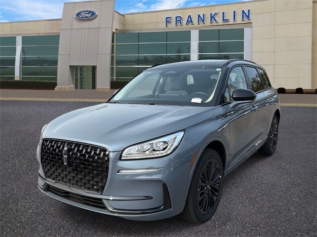 2025 Lincoln Corsair Grand Touring photo 3