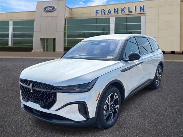 2025 Lincoln Nautilus Premiere photo 3