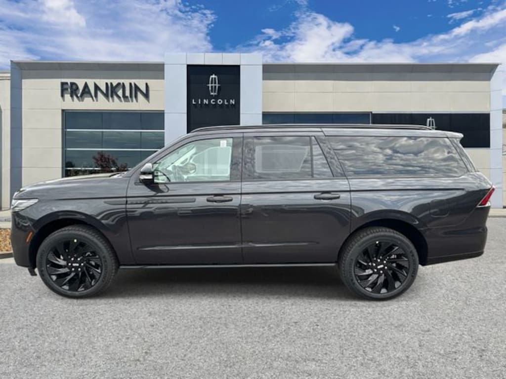 New 2026 Lincoln Navigator L Reserve SUV