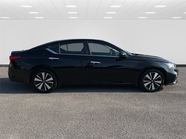 Used 2021 Nissan Altima SV with VIN 1N4BL4DV2MN335014 for sale in Franklin, TN