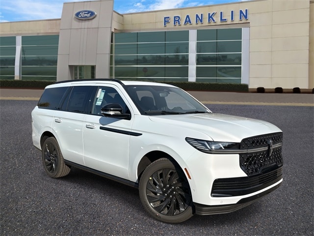 2025 Lincoln Navigator Reserve's photo