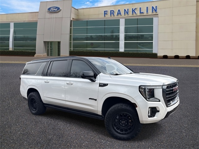 2023 GMC Yukon XL AT4's photo