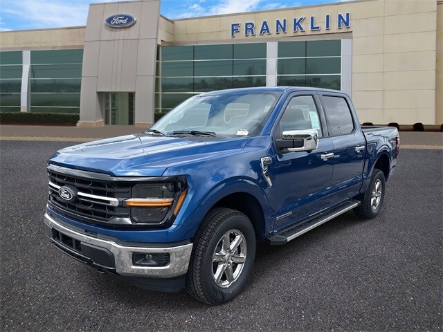 2025 Ford F-150 XLT photo 3