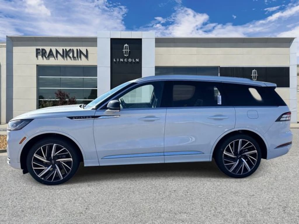 New 2026 Lincoln Aviator Black Label SUV