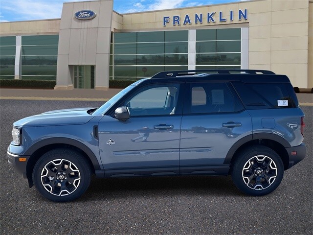 2025 Ford Bronco Sport Outer Banks photo 4