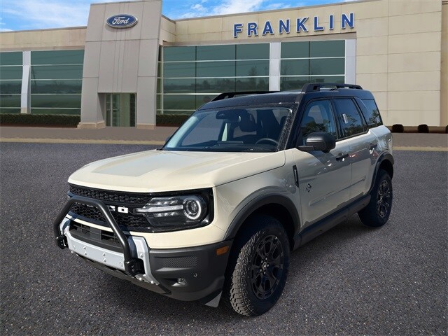 2025 Ford Bronco Sport Outer Banks photo 2