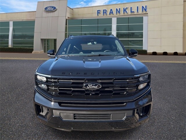 2025 Ford Expedition Platinum photo 2