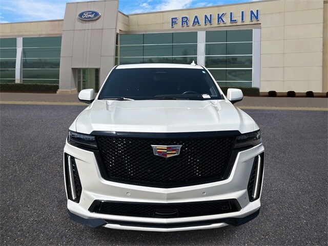 2023 Cadillac Escalade V-Series photo 2