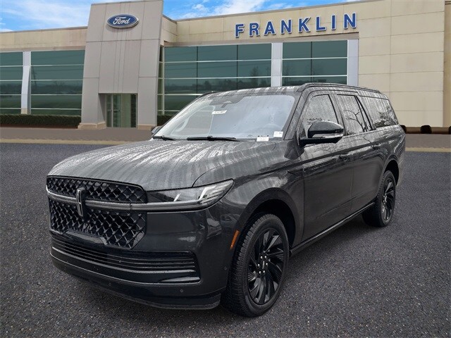 2025 Lincoln Navigator L Reserve photo 3