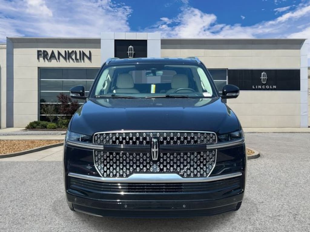 New 2027 Lincoln Navigator Premiere SUV