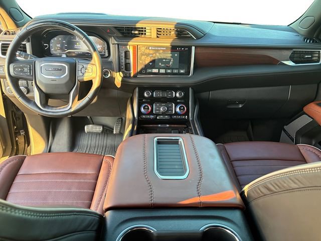 2024 GMC Yukon Denali Ultimate - Photo 12