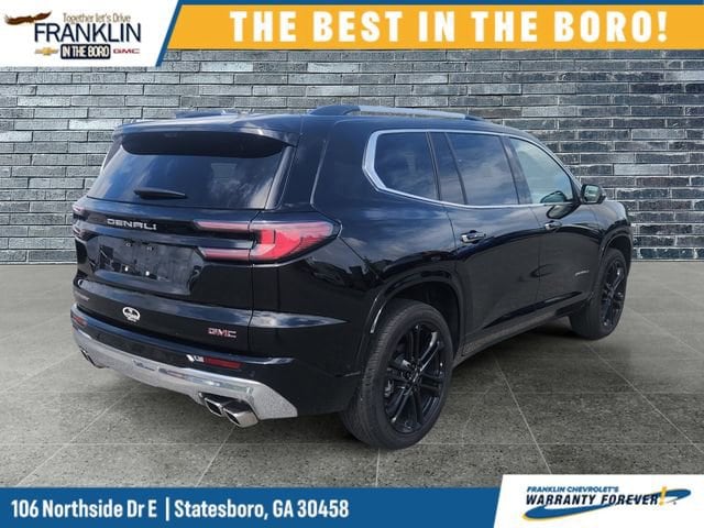 2024 GMC Acadia Denali FWD's photo
