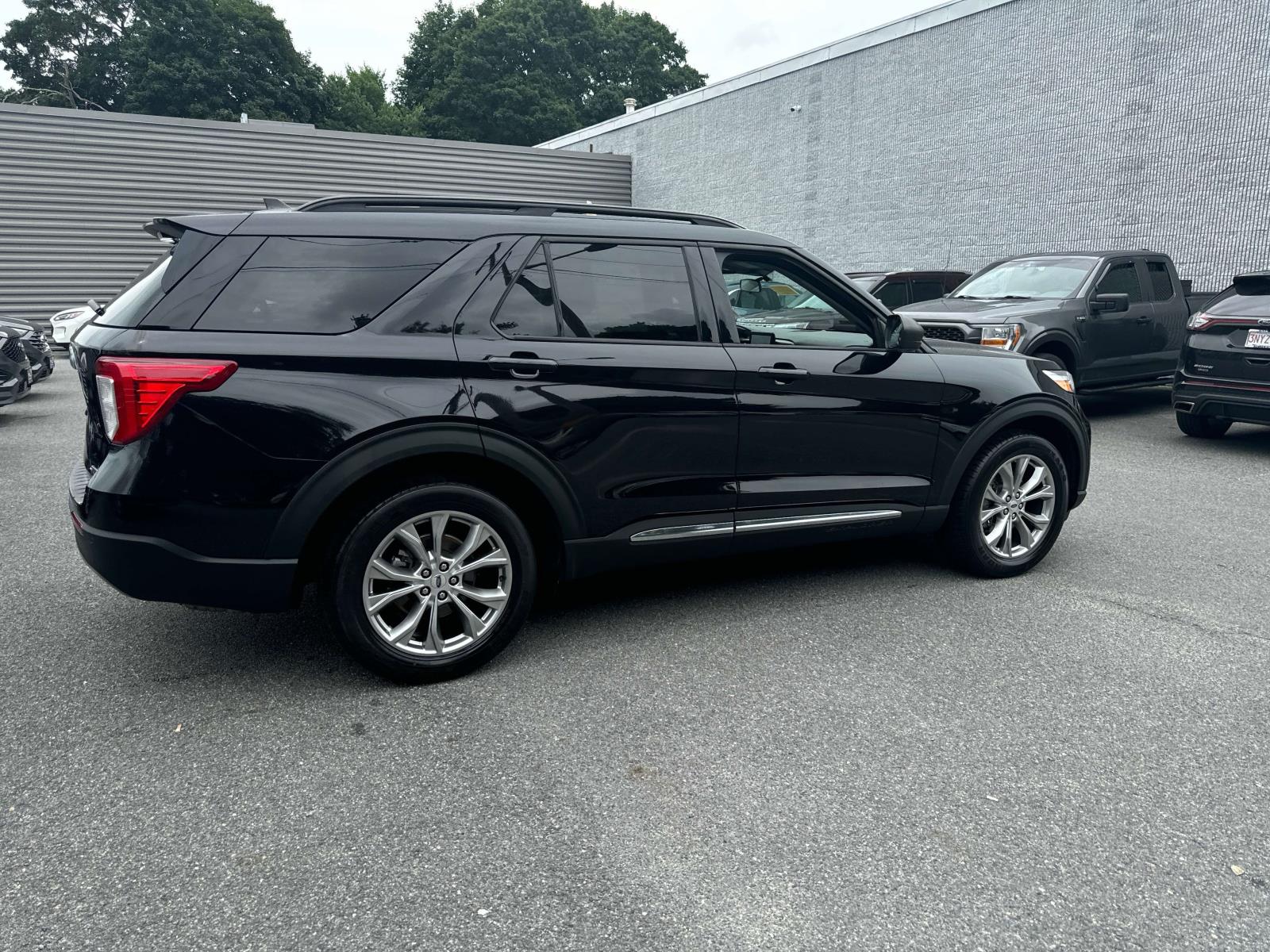 2021 Ford Explorer XLT 4