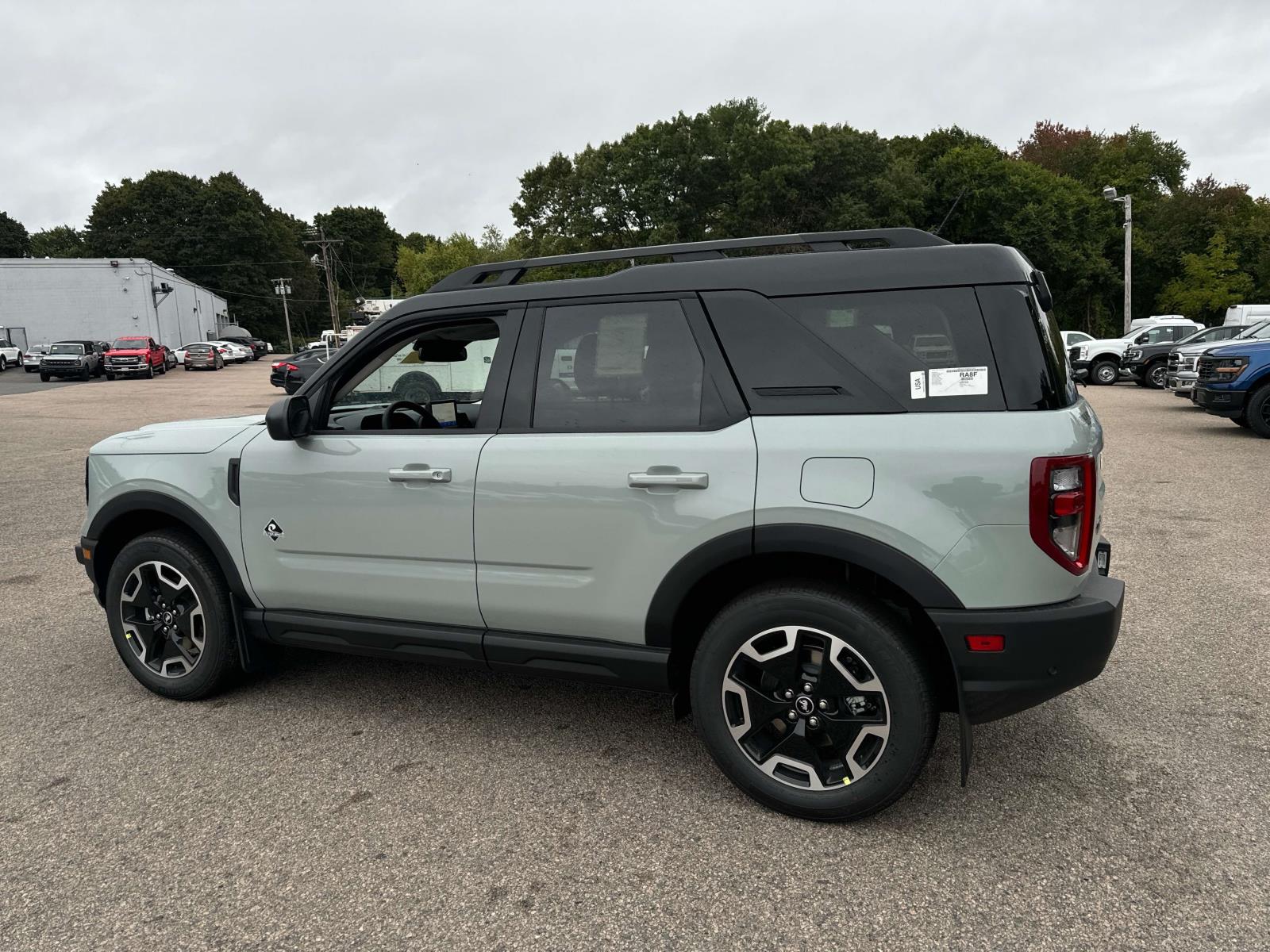 2024 Ford Bronco Sport Outer Banks 3