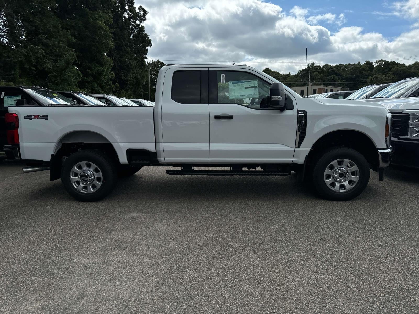 2024 Ford F-350 XLT 4