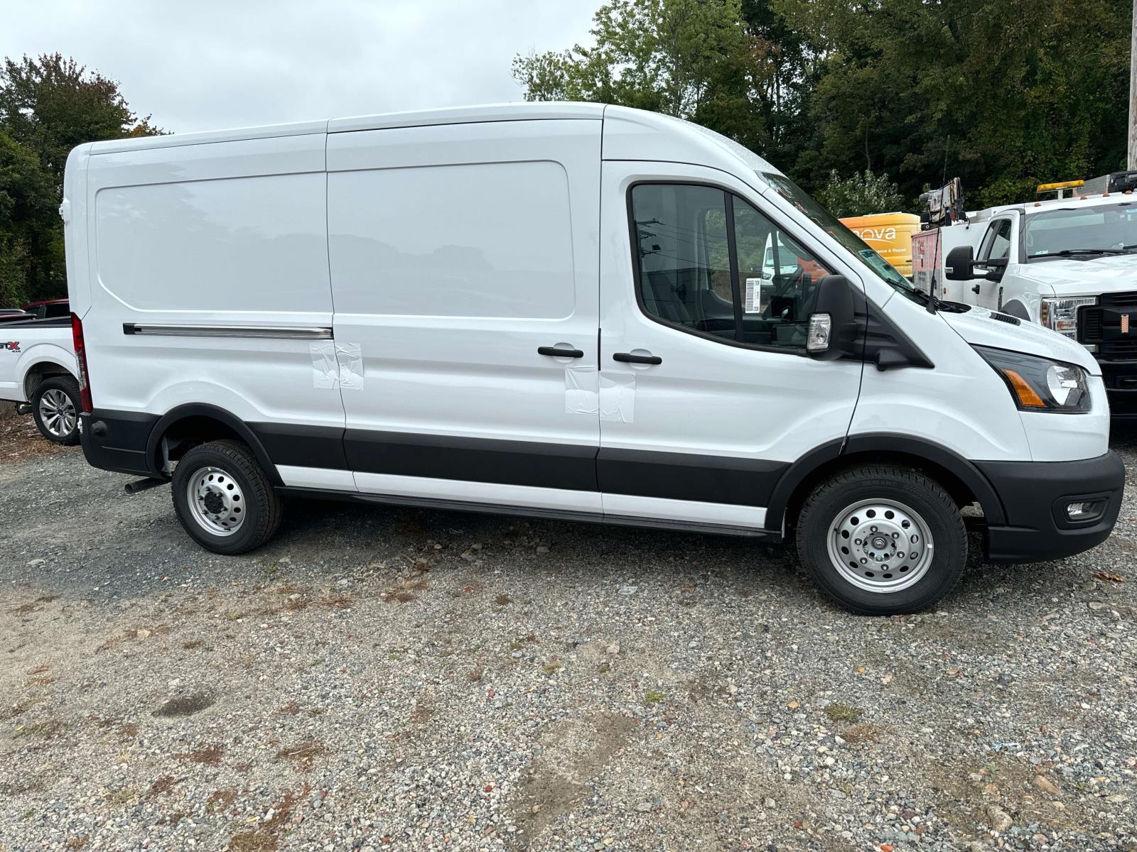 2024 Ford Transit-250 LWB Med Roof 5