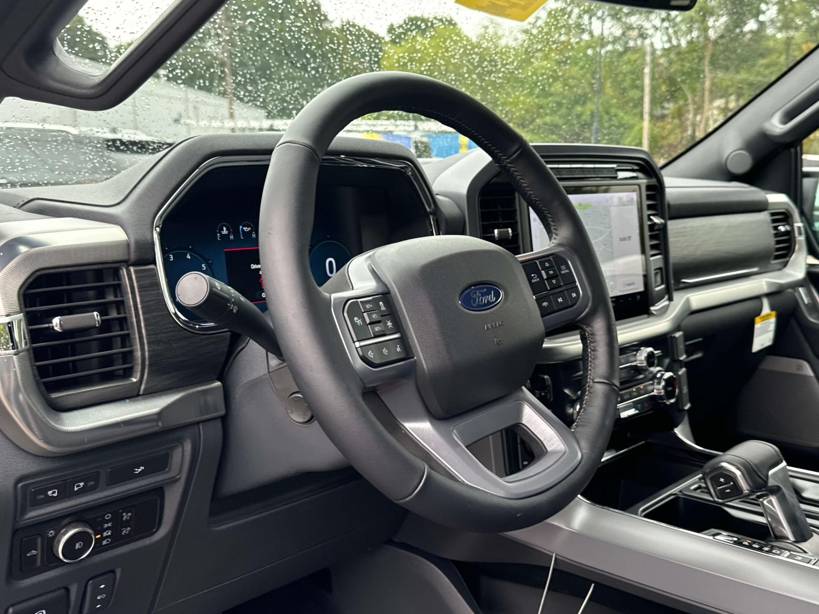 2024 Ford F-150 Lariat 13