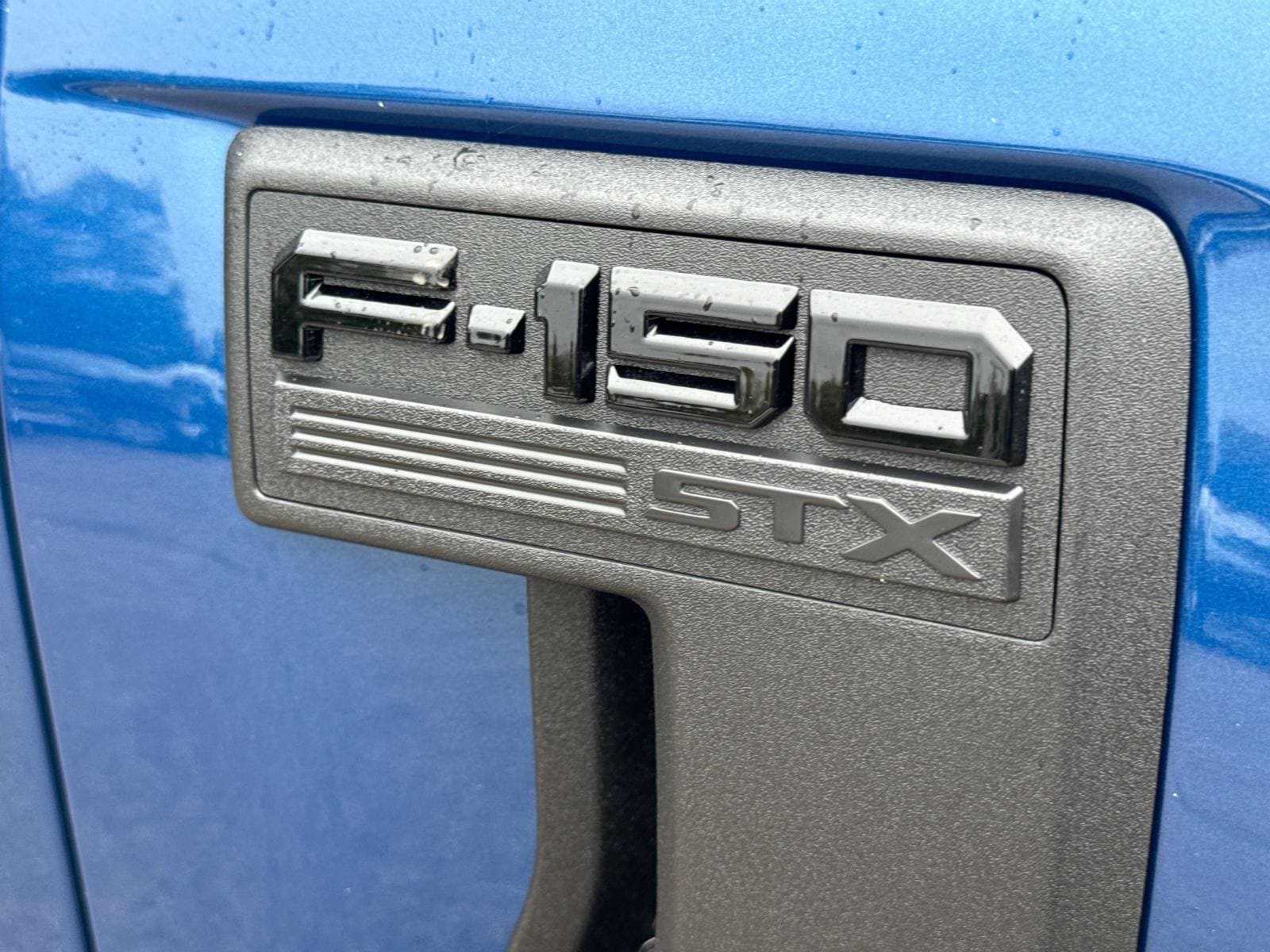 2024 Ford F-150 STX 8