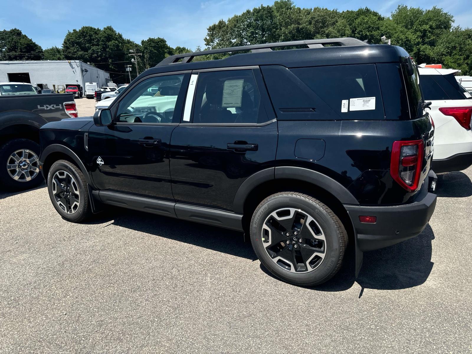 2024 Ford Bronco Sport Outer Banks 3