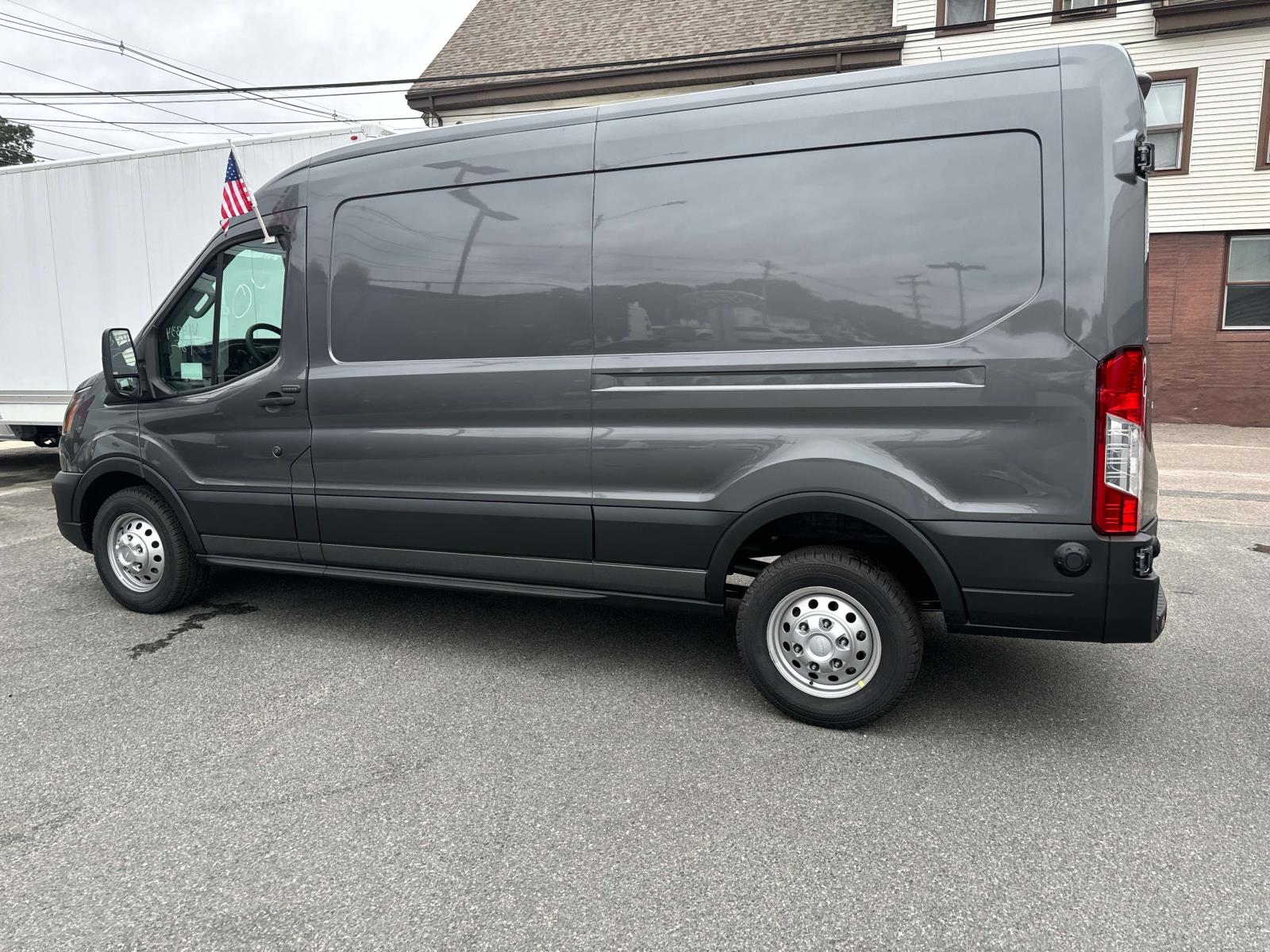 2024 Ford Transit-250 LWB Med Roof 3