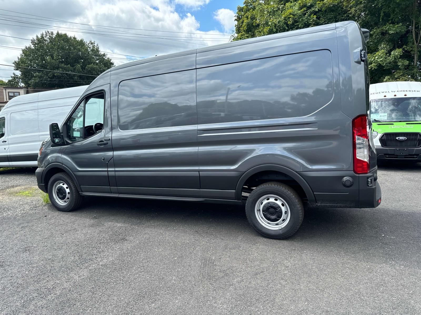 2024 Ford Transit-250 LWB Med Roof 3