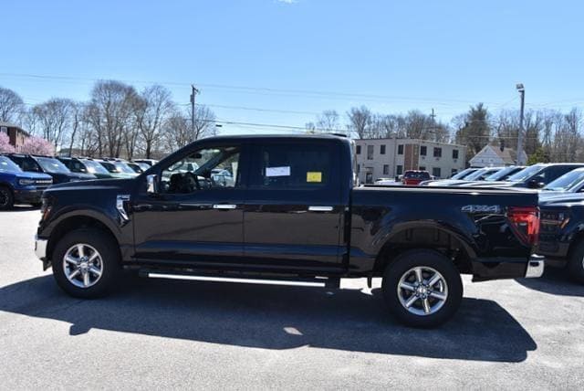 2024 Ford F-150 XLT 2