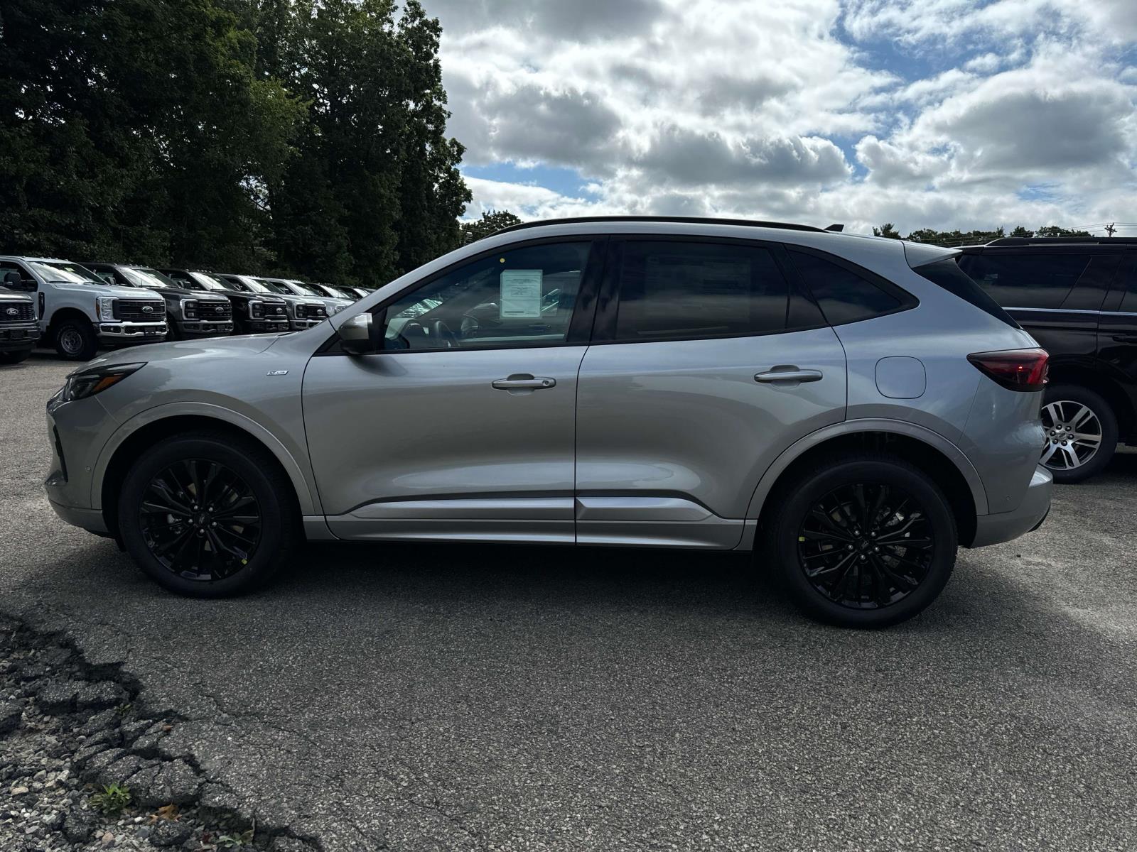 2024 Ford Escape ST-Line Elite 2