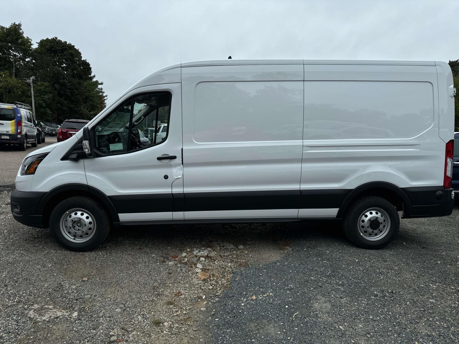 2024 Ford Transit-250 LWB Med Roof 3