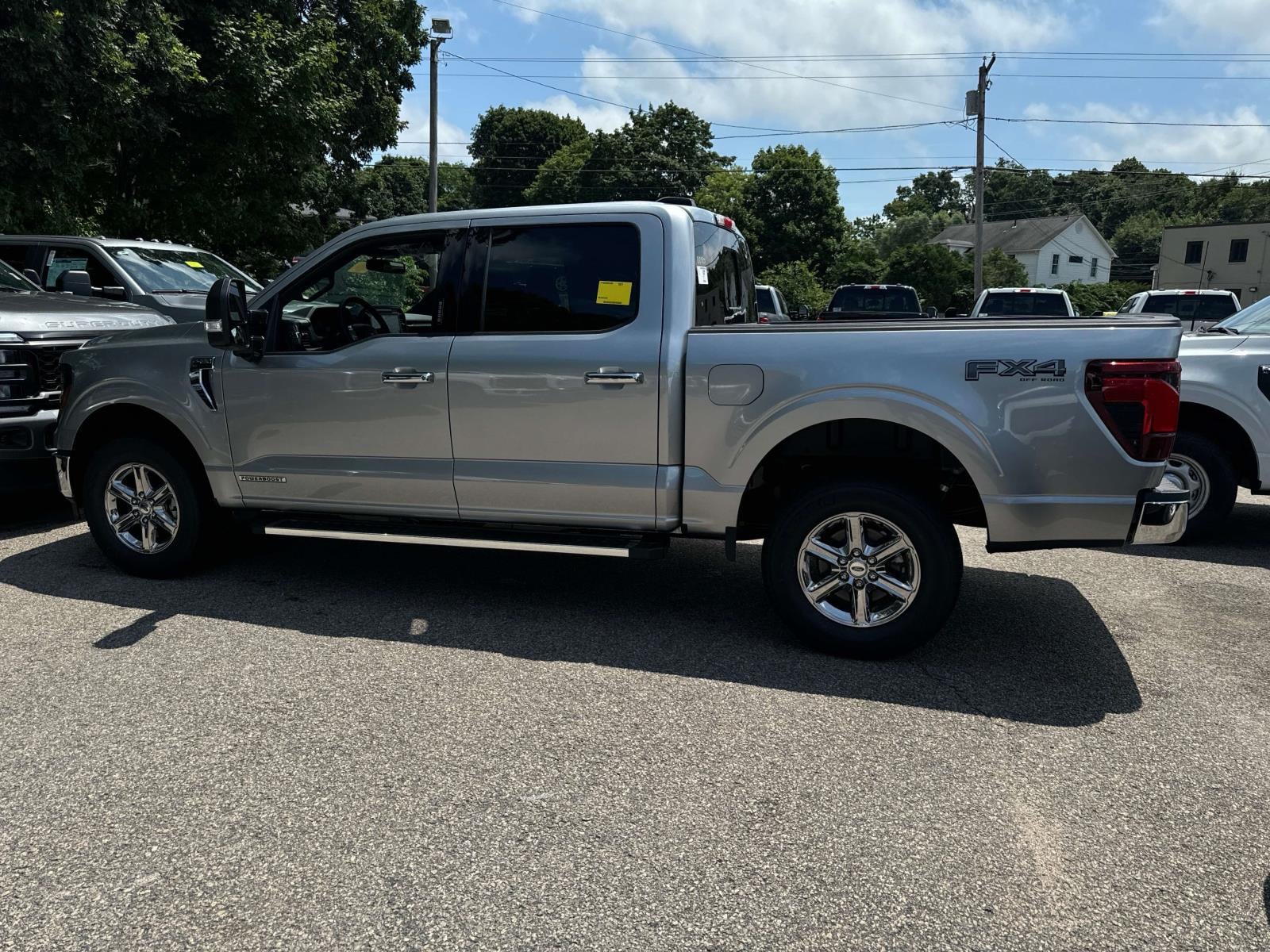 2024 Ford F-150 Hybrid XLT 3