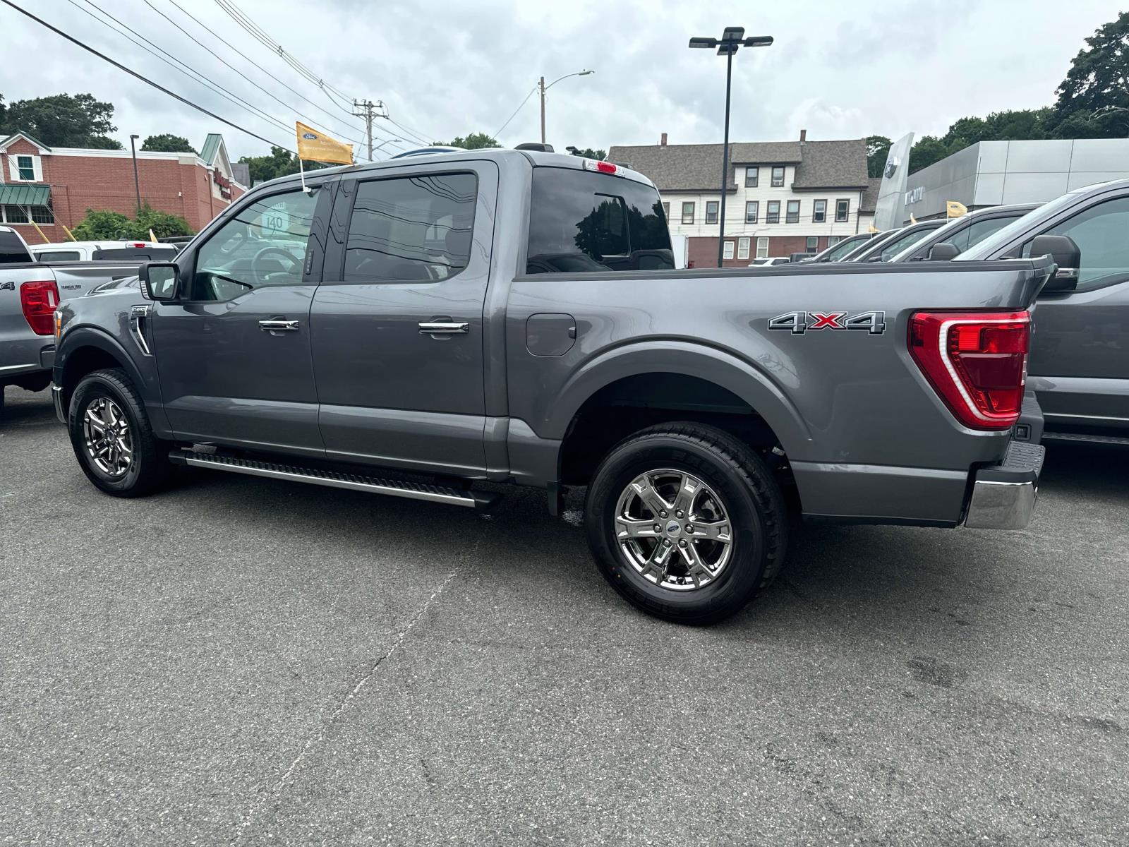 2021 Ford F-150 XLT 3