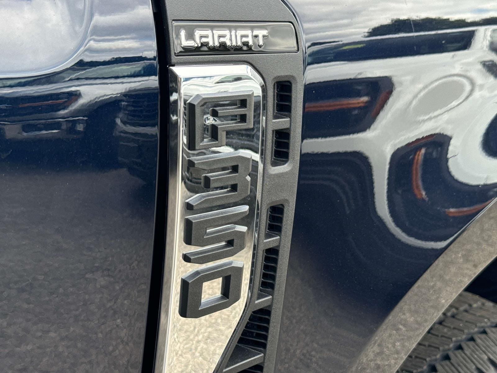 2024 Ford F-350 Lariat 8