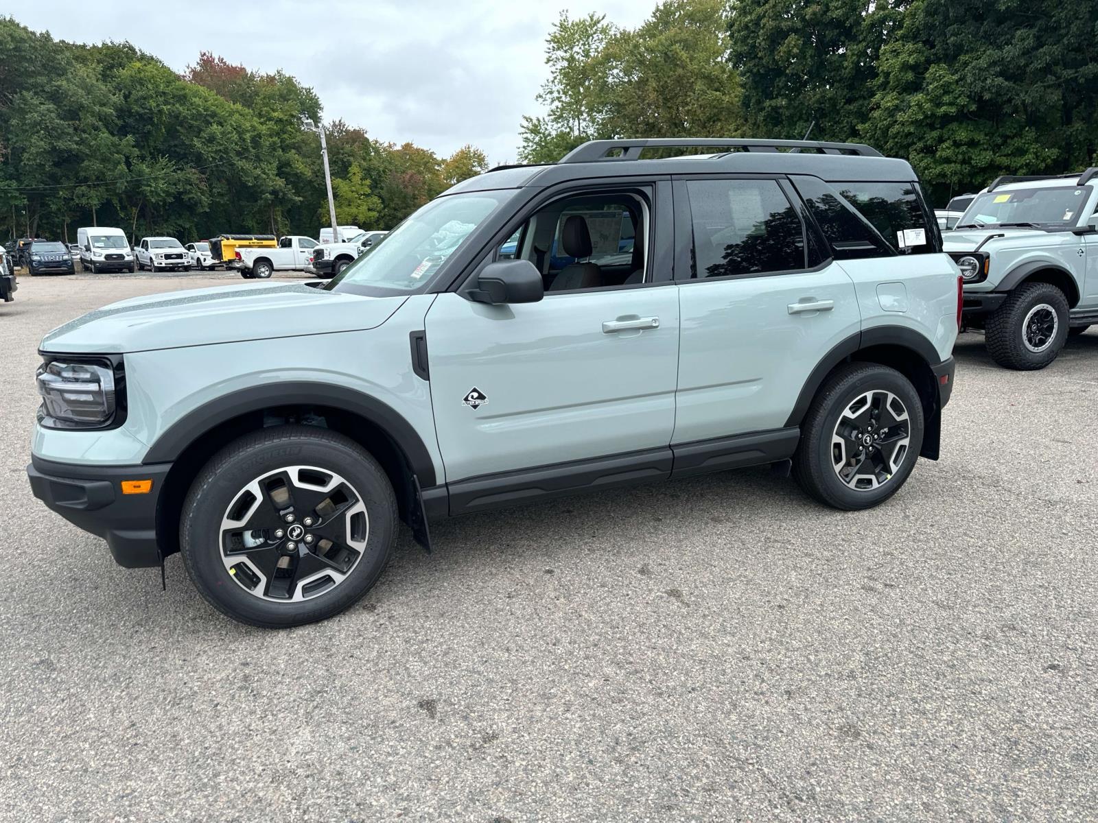 2024 Ford Bronco Sport Outer Banks 2