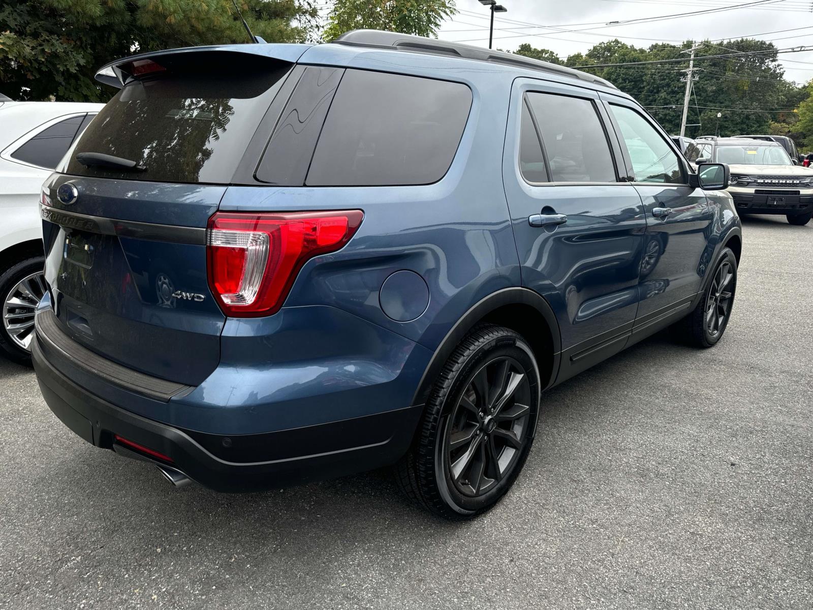 2018 Ford Explorer XLT 2