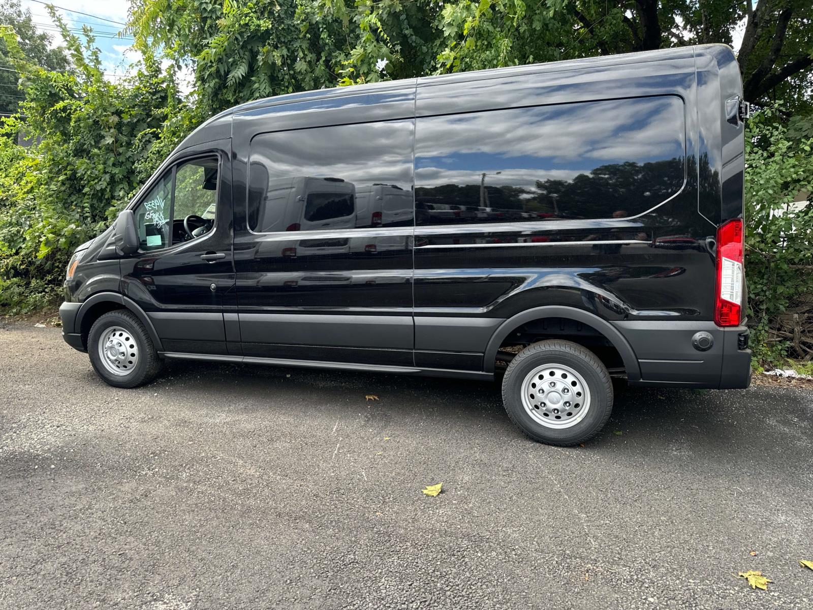 2024 Ford Transit-250 LWB Med Roof 3