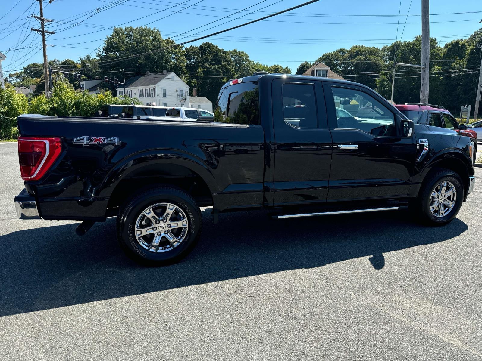 2021 Ford F-150 XLT 4