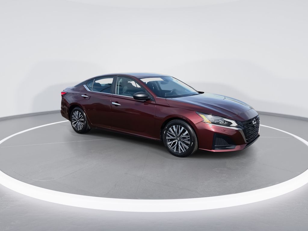 2024 Nissan Altima SV - Photo 3