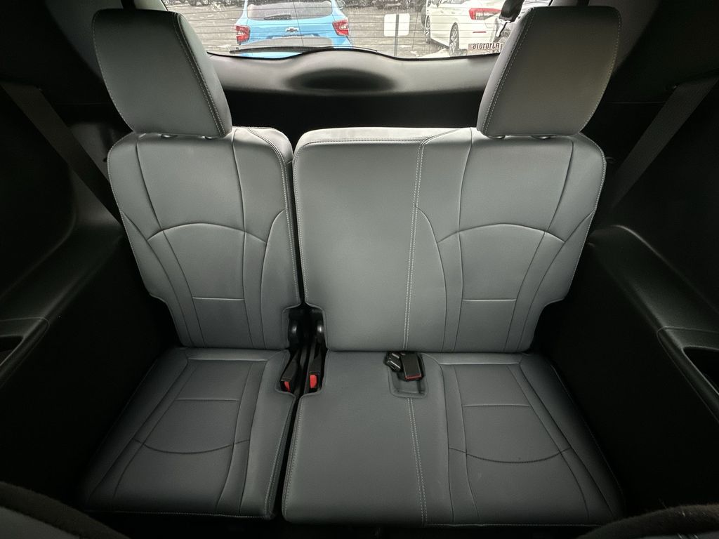 2024 Buick Enclave Essence - Photo 23