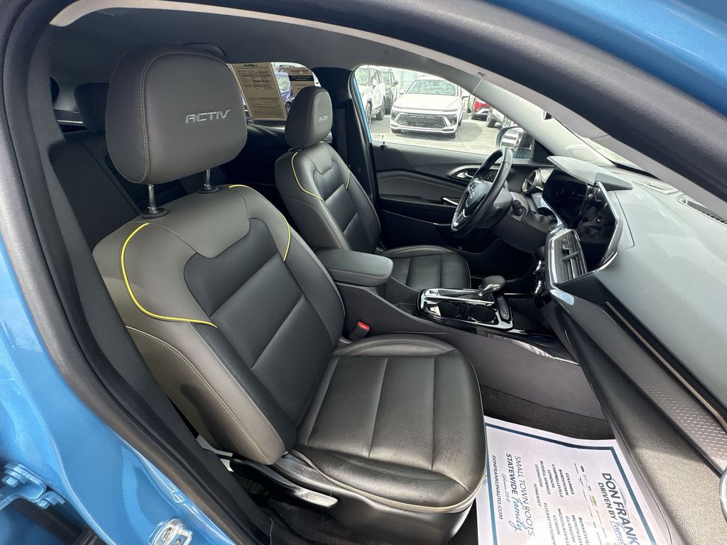 2025 Chevrolet Trax Activ - Photo 24