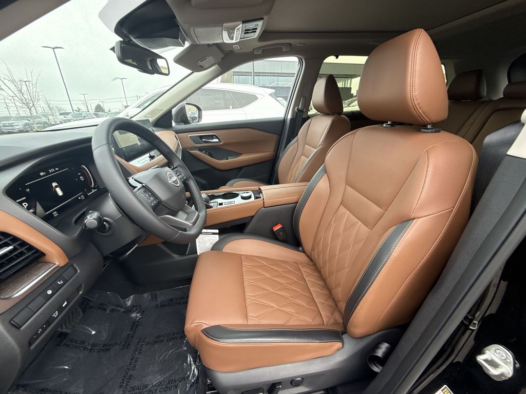 2026 Nissan Rogue Platinum - Photo 12