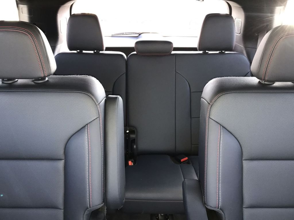 2025 Chevrolet Traverse Z71 - Photo 25