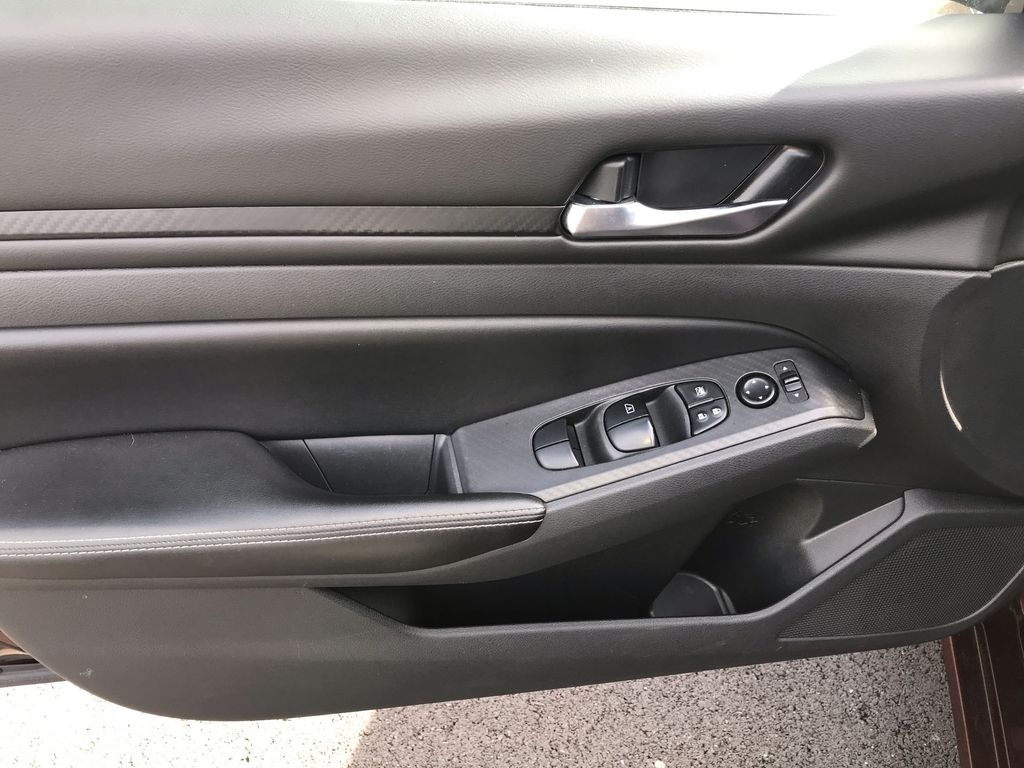 2024 Nissan Altima SV - Photo 14