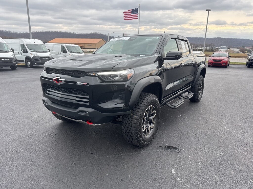 2023 Chevrolet Colorado ZR2's photo