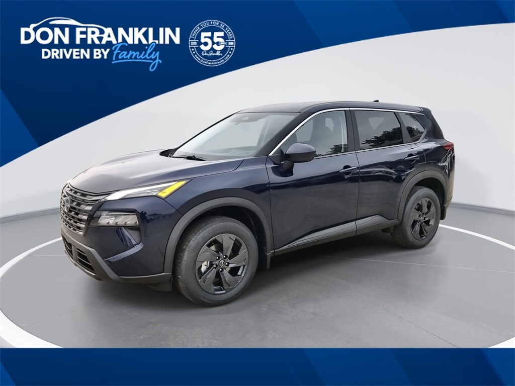 2026 Nissan Rogue SV's photo