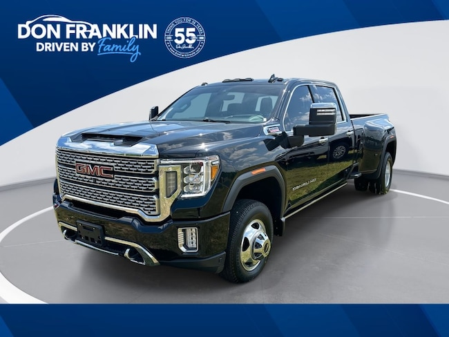 2023 GMC Sierra 4WD Crew Cab Long Box DRW Denali's photo
