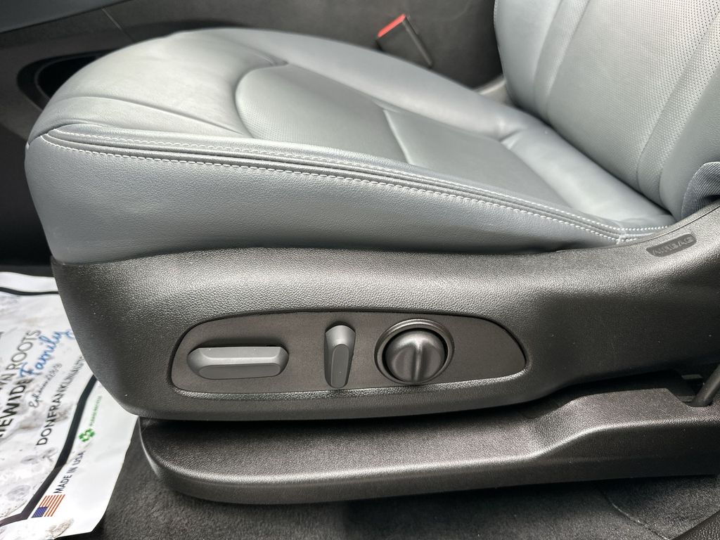 2024 Buick Enclave Essence - Photo 13