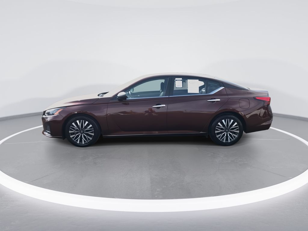 2024 Nissan Altima SV - Photo 6